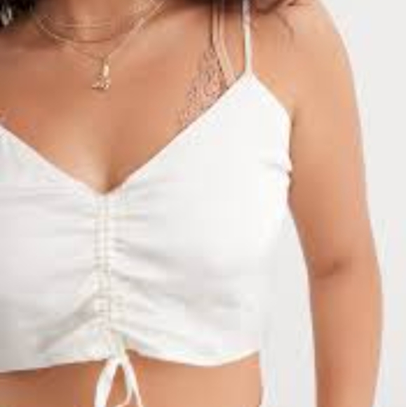 AERIE ⭐⭐⭐⭐⭐ REVIEWS Satin Cinched Crop Top - Picture 2 of 7